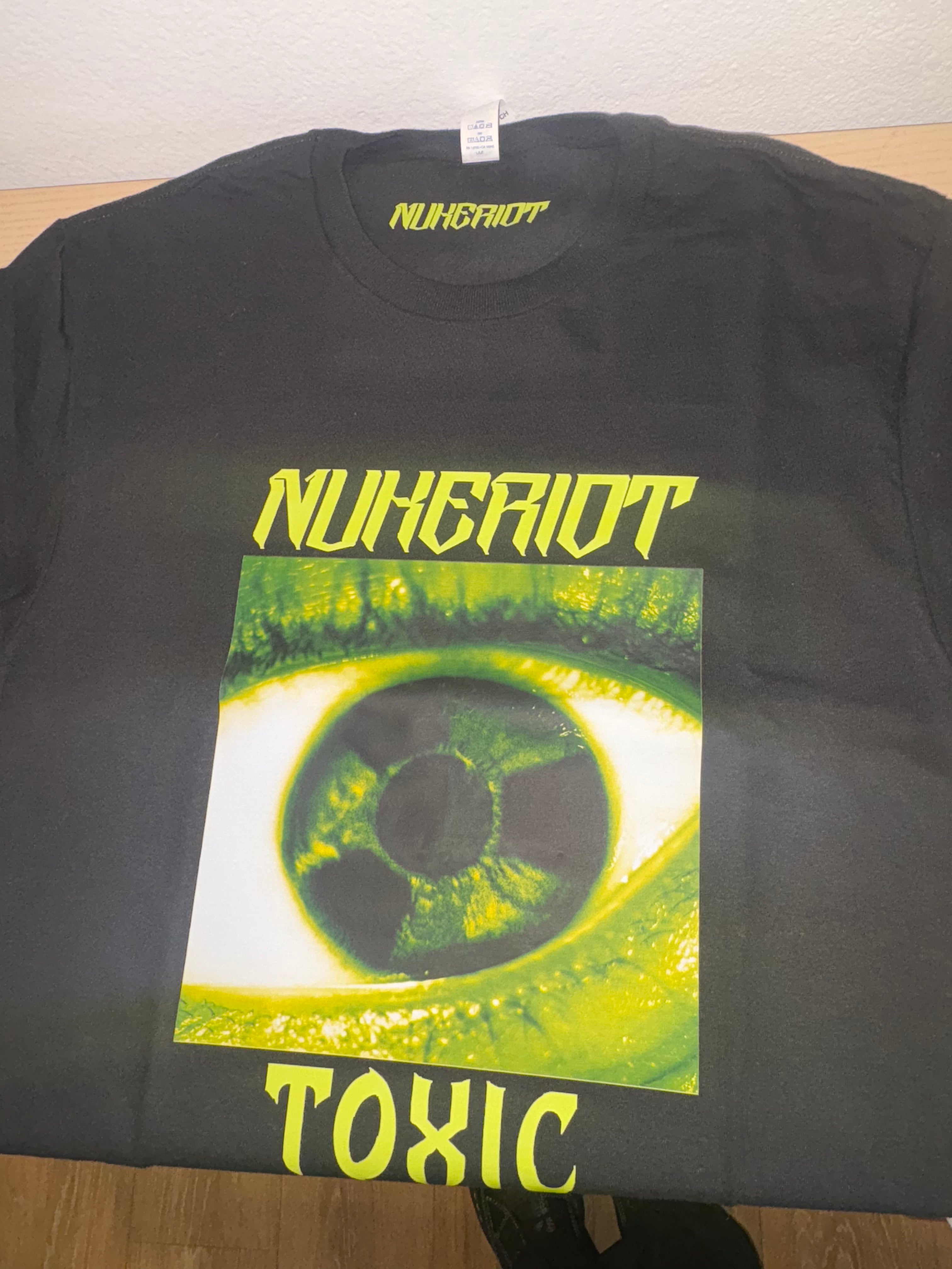 toxic tee